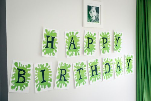 Decoration - Happy Birthday Sign  - Ultimate Sublime Science Party